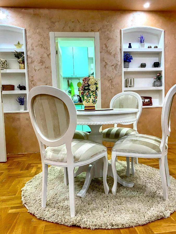 Apartman Diana Sremska Mitrovica Eksteriør bilde